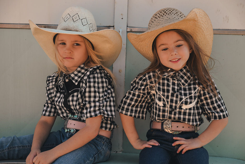 Black Gingham Ruffle Short Sleeve Pearl Snap Shirt (WB2735)