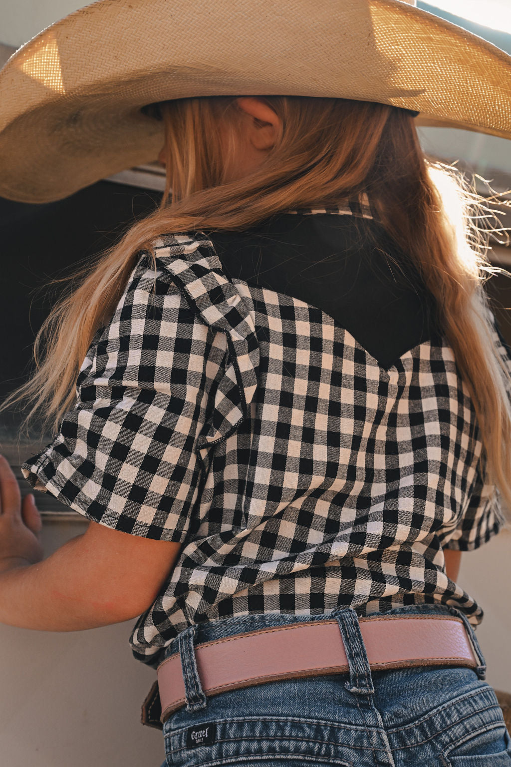 Black Gingham Ruffle Short Sleeve Pearl Snap Shirt (WB2735)